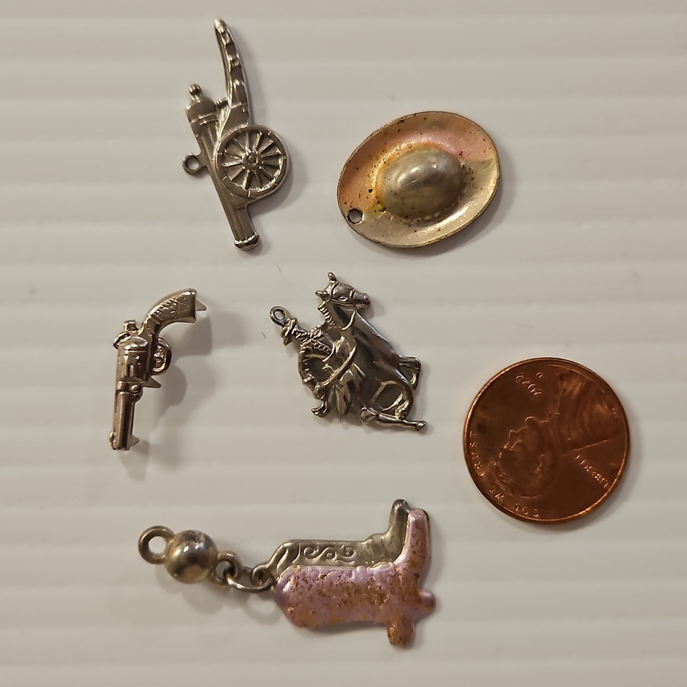 Lots of Western themed crafting brads charms and More silver blue gold - Picture 4 of 14